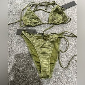 TRIANGL BIKINI NWT. Size small